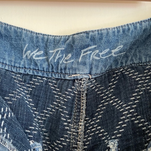 We The Free denim joggers in XS - Picture 3 of 6